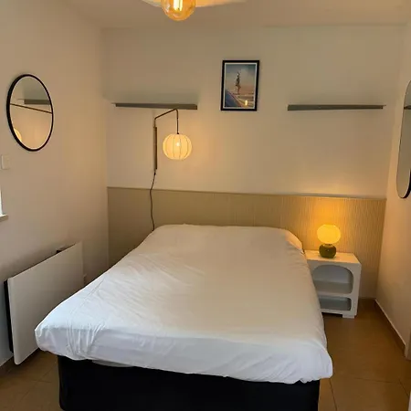 Chateau D'acotz - Avec Piscine A 300m Des Plages & Ocean 3*