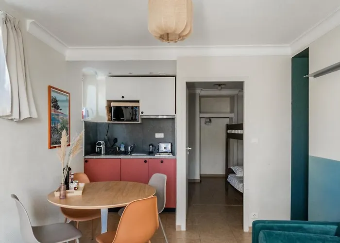 Apart-hotel Résidence Château D'acotz - Avec Piscine à 300m Des Plages&océan 3*