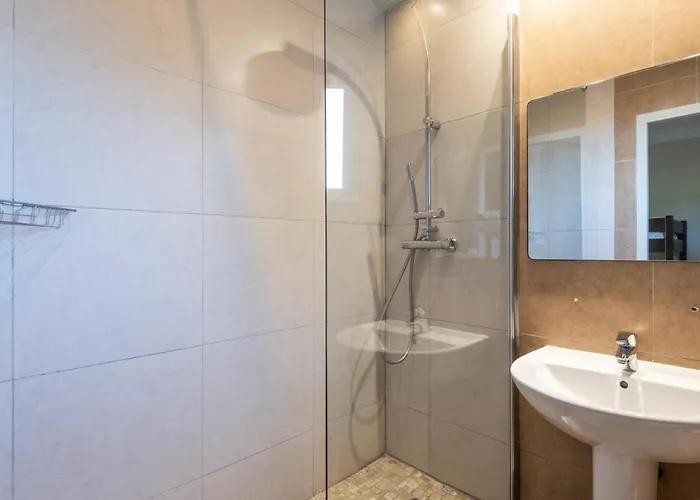 Apart-hotel Résidence Château D'acotz - Avec Piscine à 300m Des Plages&océan 3*