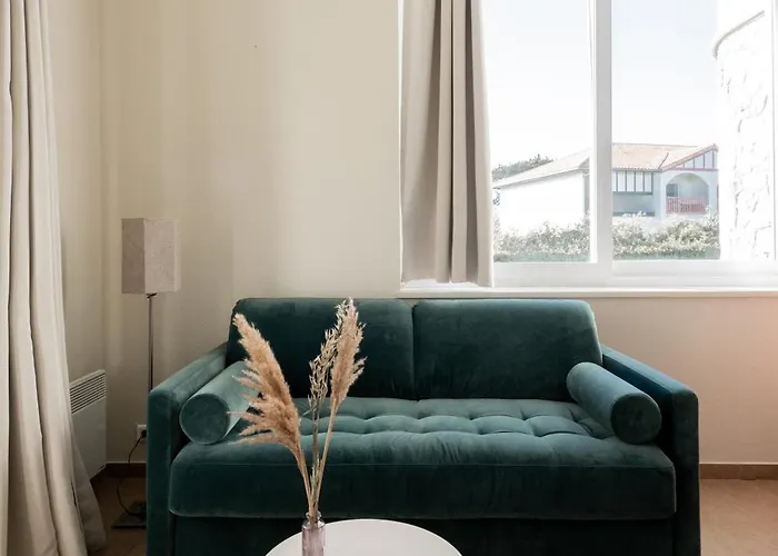 Résidence Château D'acotz - Avec Piscine à 300m Des Plages&océan Apart-hotel 3*