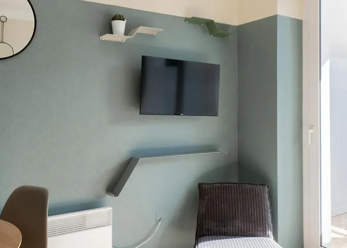 Résidence Château D'acotz - Avec Piscine à 300m Des Plages&océan Apart-hotel