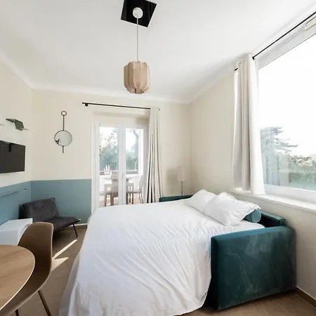 Aparthotel Chateau D'acotz - Avec Piscine A 300m Des Plages & Ocean 3*