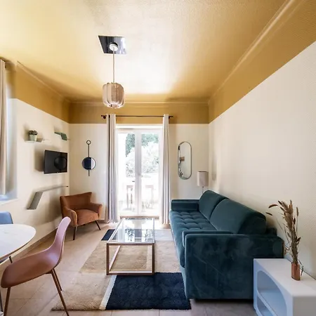 Aparthotel Chateau D'acotz - Avec Piscine A 300m Des Plages & Ocean 3*