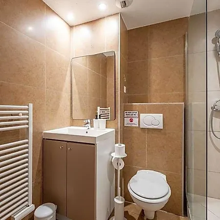 Chateau D'acotz - Avec Piscine A 300m Des Plages & Ocean Aparthotel 3*