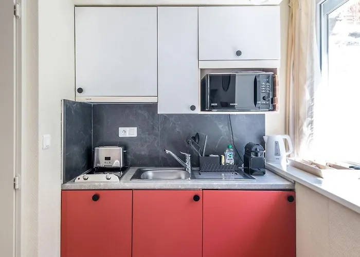 Chateau D'acotz - Avec Piscine A 300m Des Plages & Ocean 3* Saint-Jean-de-Luz