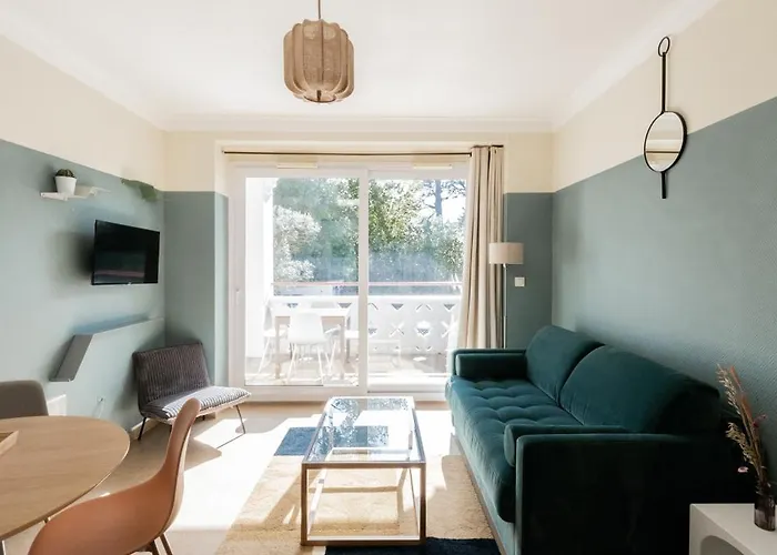 Chateau D'acotz - Avec Piscine A 300m Des Plages & Ocean Lägenhetshotell Saint-Jean-de-Luz