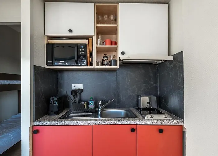 Chateau D'acotz - Avec Piscine A 300m Des Plages & Ocean 3* Saint-Jean-de-Luz